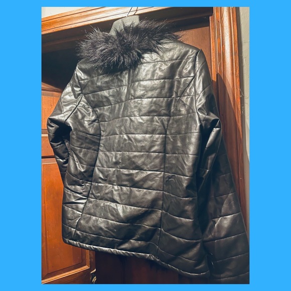 🛍faux leather lightweight jacket🛍 - Picture 3 of 3